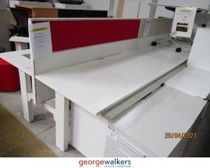 MK130 - White Straight Desk