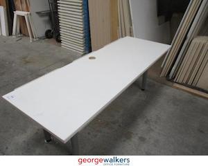 Second hand furniture: FE2001 - White Straight Desk