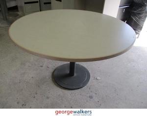 PR1090A - Silver Strata Meeting Table