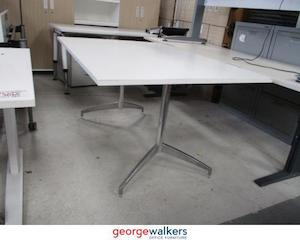 PR5026 - White Meeting Table