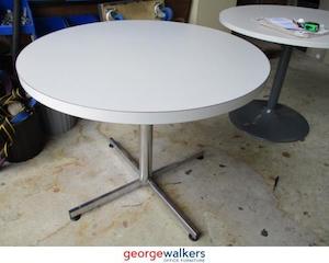 Second hand furniture: PR5525 - Grey  Round Table