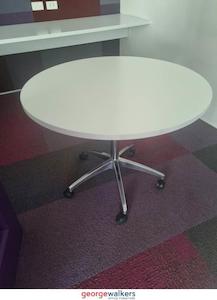 PR4426 - White Mobile Meeting Table