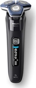 Shavers: Philips 7000 series Wet & Dry electric shaver with SkinIQ S7886/50