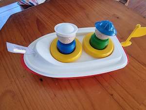 Tupperware: Tupper Canoe Toy