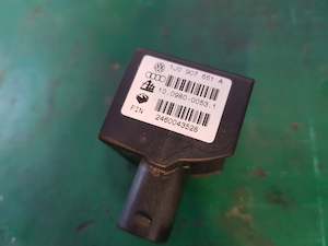 Yaw Rate Sensor  - 1J0 907 651 A