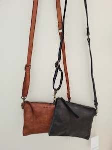 Juju & Co Crossbody Shoulder Bag