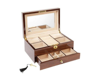 Gift: Walnut Jewellery Box 10'