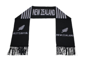 Kiwiana Scarf: NZ Silver Fern – Giftware & Engravers