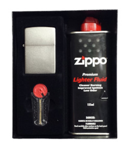 Zippo Lighter: Gift Set (Satin Chrome) – Giftware & Engravers