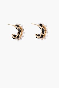 Womenswear: Pearl & Thread Hoop Earring