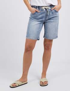 Womenswear: Gabby Bermuda Short - Mid Blue