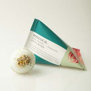 Botanical Mint, Manuka + Chamomile Bath Bomb