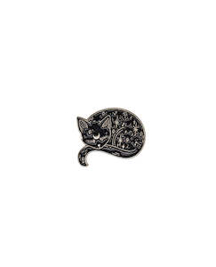 Clothing: Sleeping Cat  - Pin