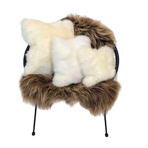 Leather tanning and fur dressing: Sheepskin Cushion Cover Ivory