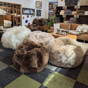 Leather tanning and fur dressing: Bean Bag  | Dyed Longwool