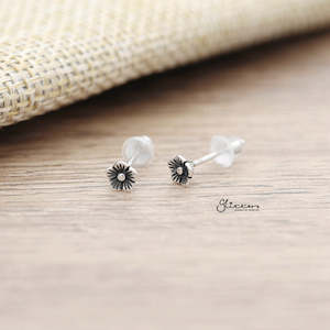 Solid 925 Sterling Silver Flower Stud Earrings