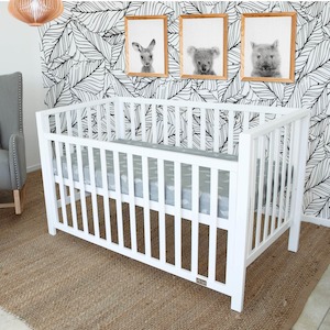 Store-based retail: Babyhood Lulu Cot - White