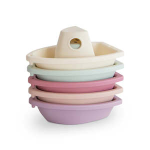 Store-based retail: Mushie Bath Boat Toy - Petal