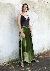 Enchanté Skirt ~ Green Velvet