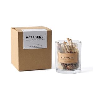 Diffusers: Scented Potpourri Dry Flowers Aroma Diffusers With Mini Spray