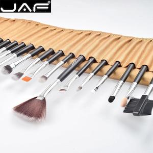 24 Pcs Professional Makeup Brushes with Leather Case