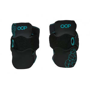 Sporting equipment: PC Knee Protector - BeesKnees