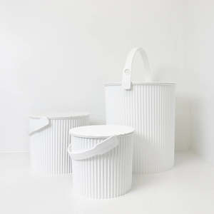 Gift: Super Bucket | White