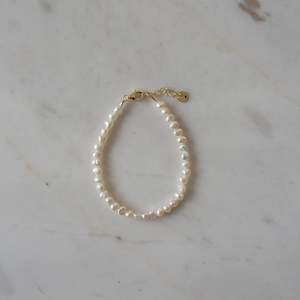 Gift: Pretty in Pearls Bracelet