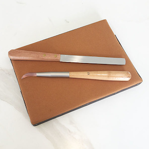 Gilding Set (3pcs): Gilder’s cushion, Gilder’s Knife, & Agate Stone Burnishing Tool