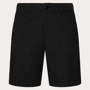 Sporting equipment: Oakley Golf Hybrid Short - Blackout