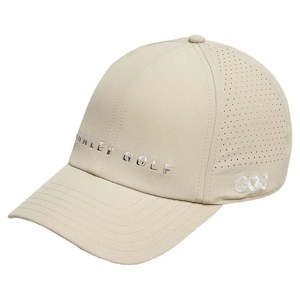 Sporting equipment: Oakley Peak Performance Hat