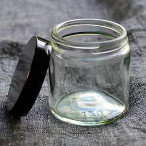 Cosmetic wholesaling: Clear glass pot - black lid: 100ml