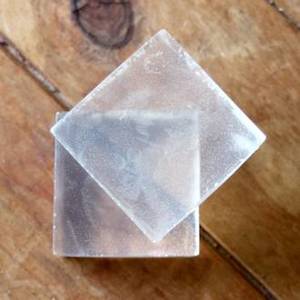 Cosmetic wholesaling: Clear melt and pour soap base, NZ