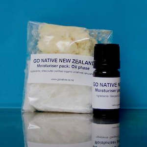 Cosmetic wholesaling: Moisturiser PACK