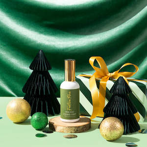 Homeware: Festive Pine Room Spray