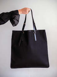 THE EVERYTHING TOTE: Black