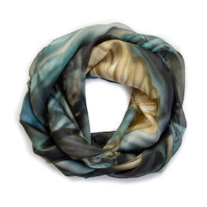 Personal accessories: LIBERTY LADIES oversized silk scarf