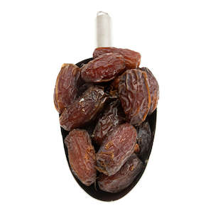 Health food: Medjool Dates With Pits - Organic