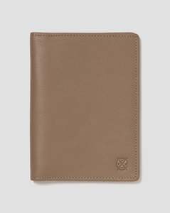 Stitch & Hide Atlas Passport Holder - Oak