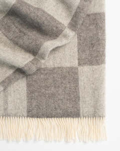 Gift: Weave Lake Hayes Throw - Ash