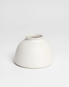 NED Harmie Beau Vase - White