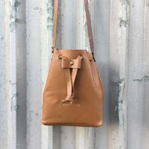 GW1 Bucket Bag Small Tan