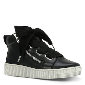 EOS Joyous Leather Mid Sneaker Black