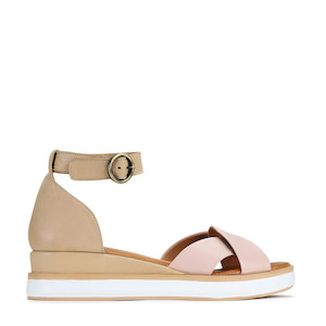 EOS Ista Tan/Blush Leather Sandal