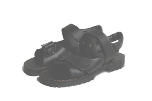 Mckinlay Safari Black Leather Sandal