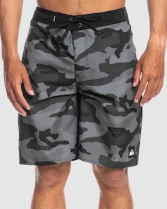 Shoe: Quiksilver Everyday Solid Boardshorts Black Camo