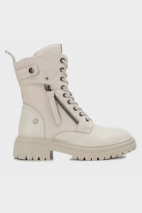 Carmela 160114 Hielo (Ice) Leather Boots