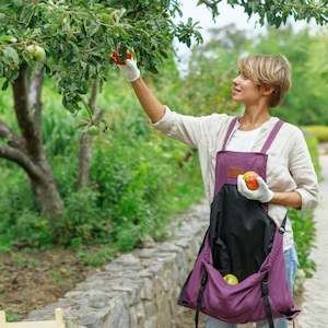 Gardening Apron | The best garden apron for all gardeners | Aubergine