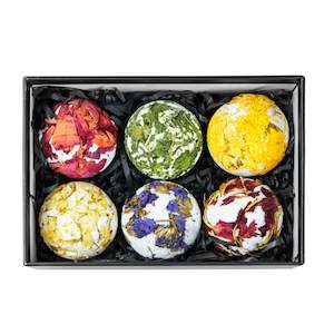 Clothing: Floral infused Bath bombs - Set of 6 Scents