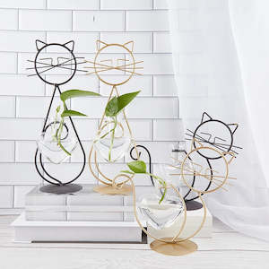 Clothing: Hydroponic Vase NZ - Cat Heart Vase with Metal Holder for Modern Home Decor